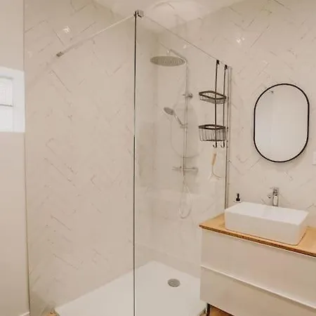 Sous Le Saule, Entre Et Ocean *